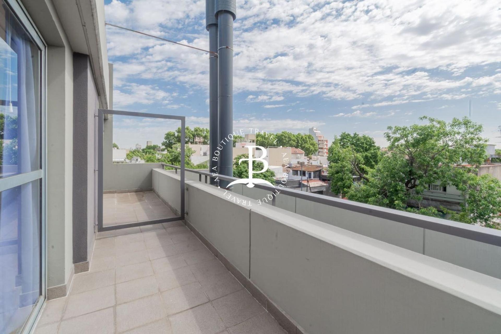 Triplex Moderno Con Parrilla Y Jardin! * Buenos Aires
