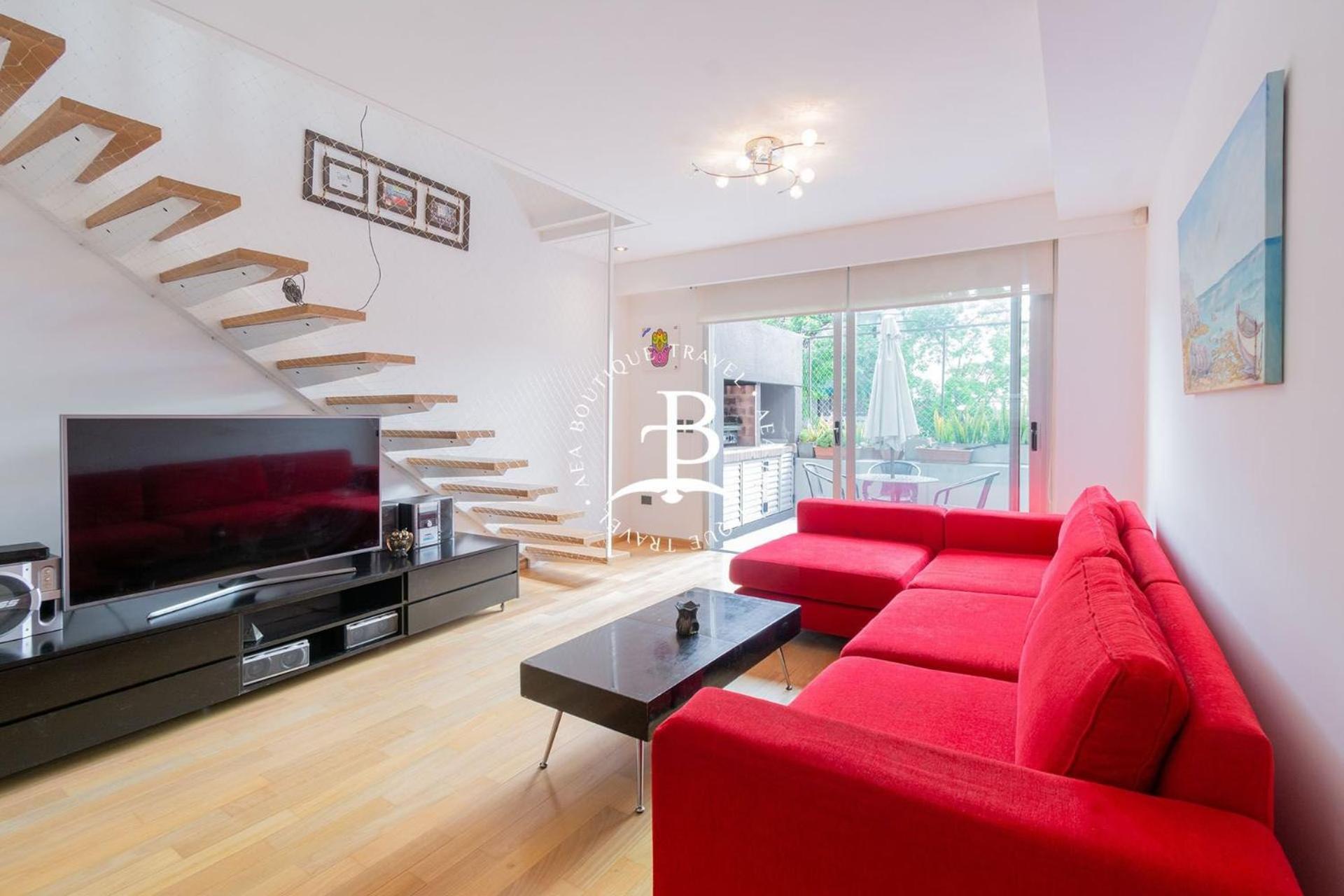 Villa Triplex Moderno Con Parrilla Y Jardin!