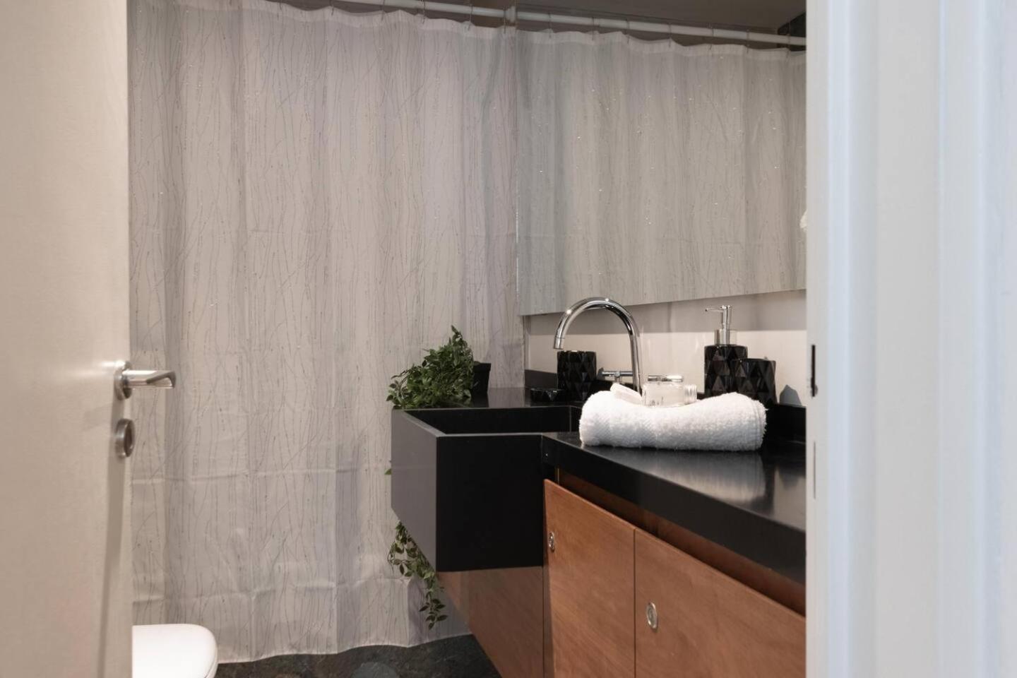 Ferienhaus Fliphaus Paraguay 5200 - Lux 3 Bd Palermo