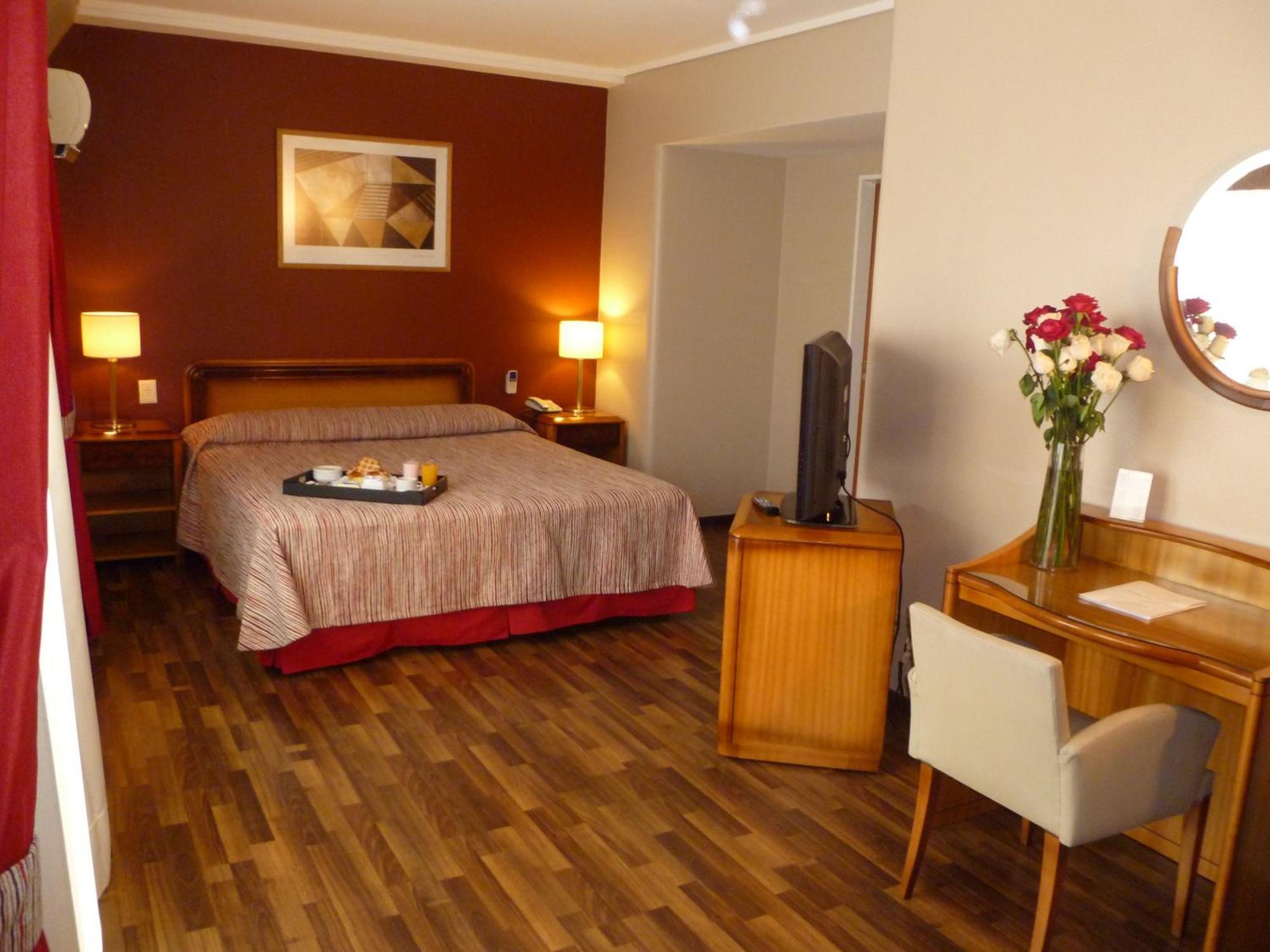 Hotel Tritone
