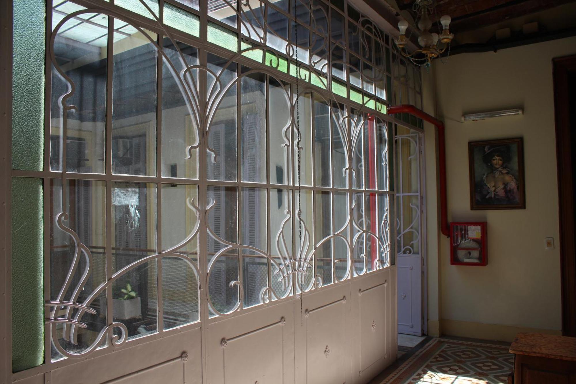 Hostel Parla *