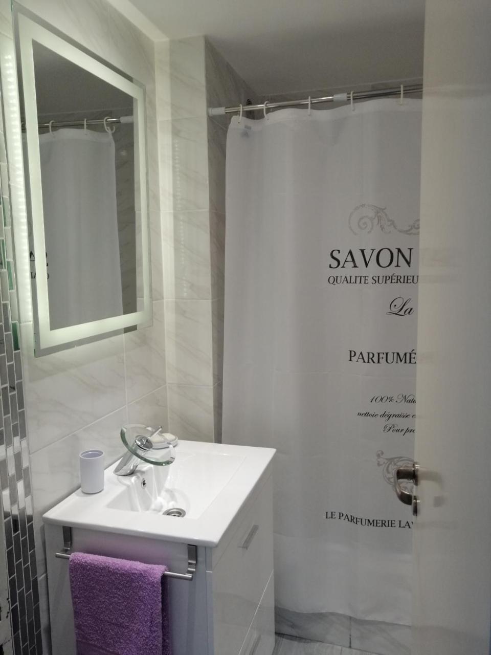 Apartamento Petit En Avenida Belgrano *