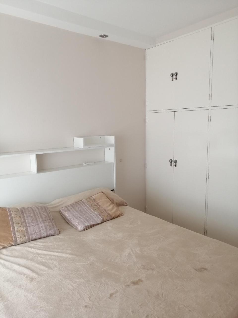 Petit En Avenida Belgrano Apartamento Buenos Aires