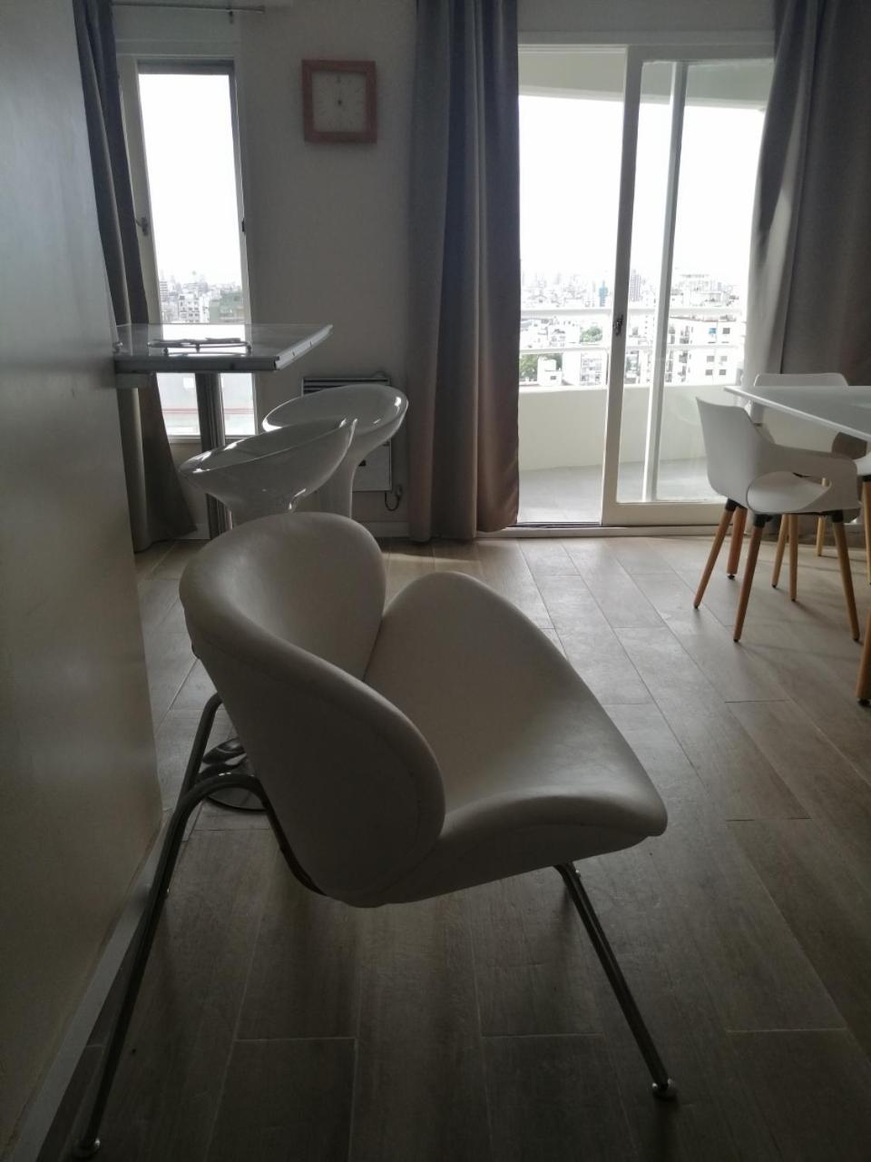 Petit En Avenida Belgrano Apartamento Buenos Aires