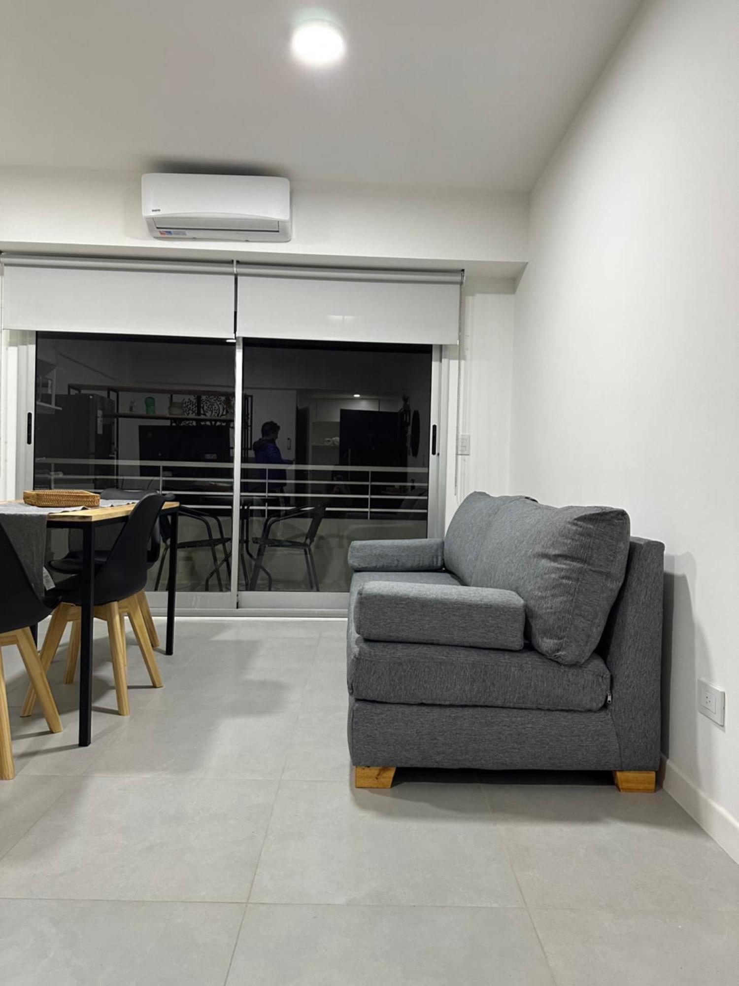 Teodoro Plaza Pileta Gym Apartamento *