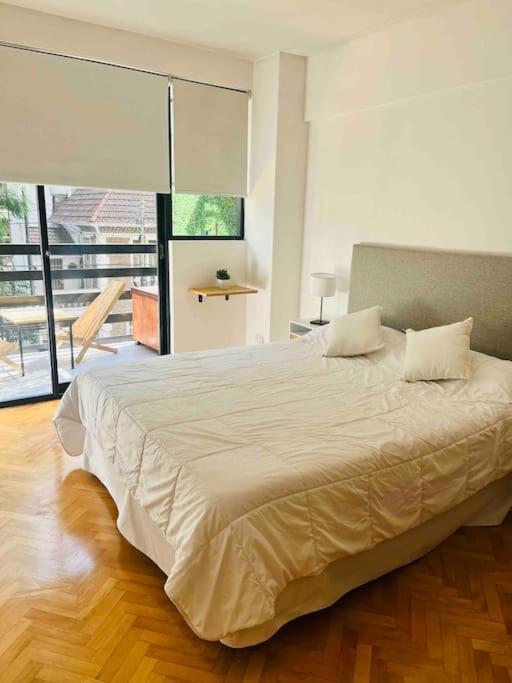 Modern & Sunny In Palermo Apartment