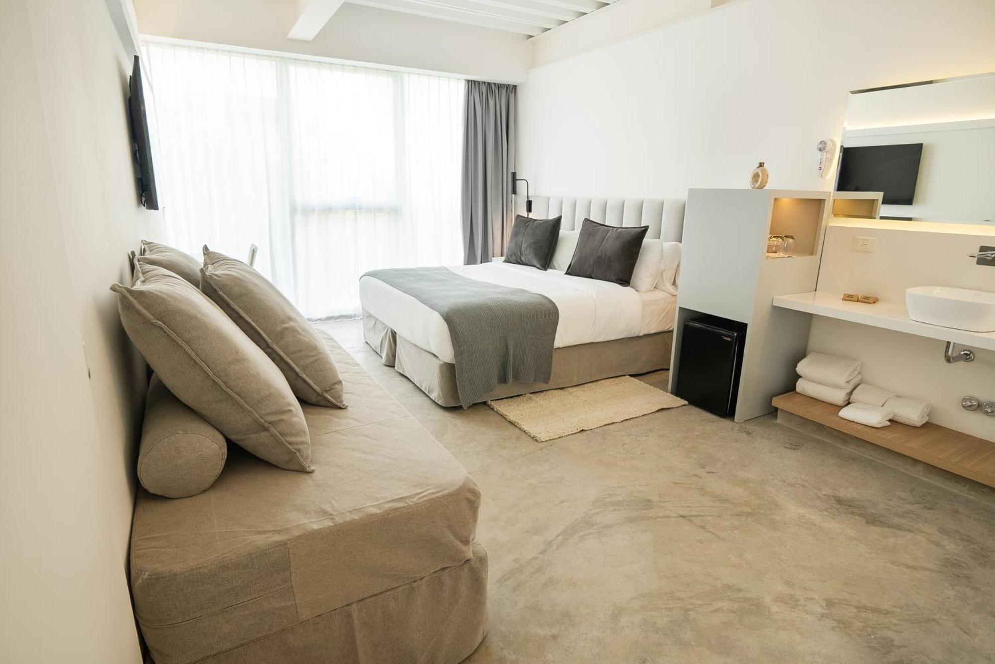 Vain Boutique 4*