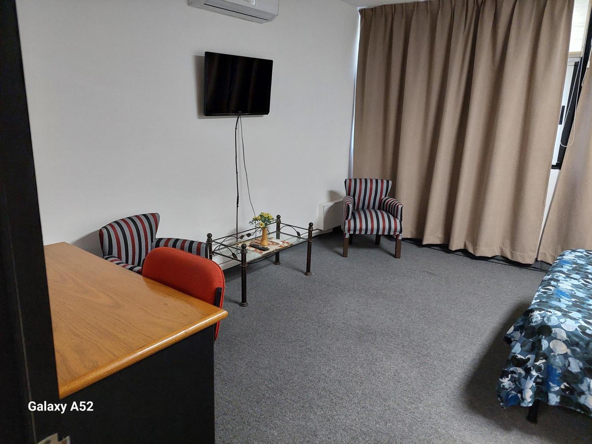 Apartment Parana 3 *