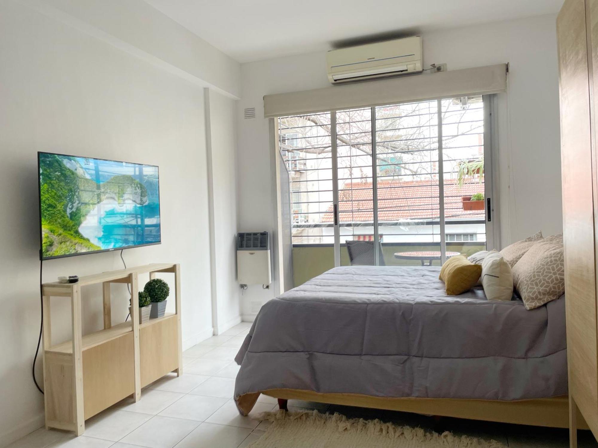 Movistar Arena - Departamento Moderno, Comodo, Luminoso - Hasta 3 Huespedes - Crespo Apartment *