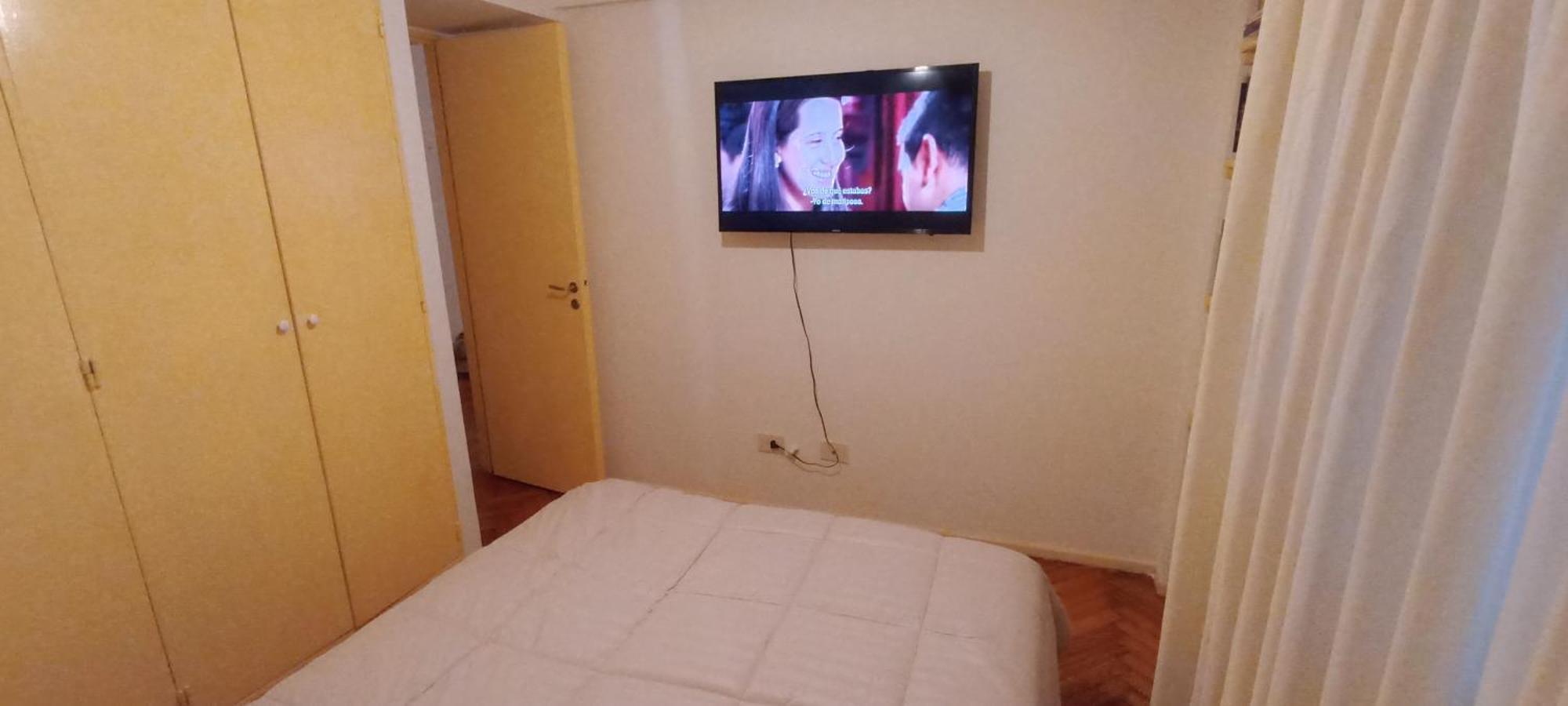 Depto 2 Amb Completo - Cocina Equipada - Bano Privado - Wi-fi - Tv Flow Y Hbo Max - Excelente Ubicacion, Cercano A Subte D Y B * Buenos Aires