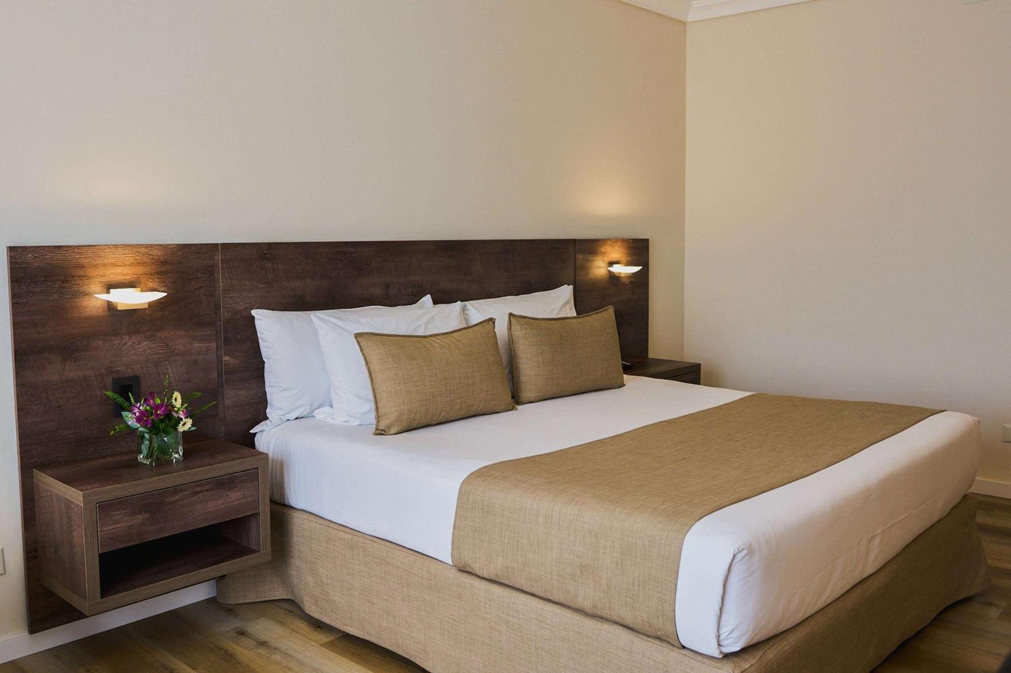 Dazzler By Wyndham San Martin 4*