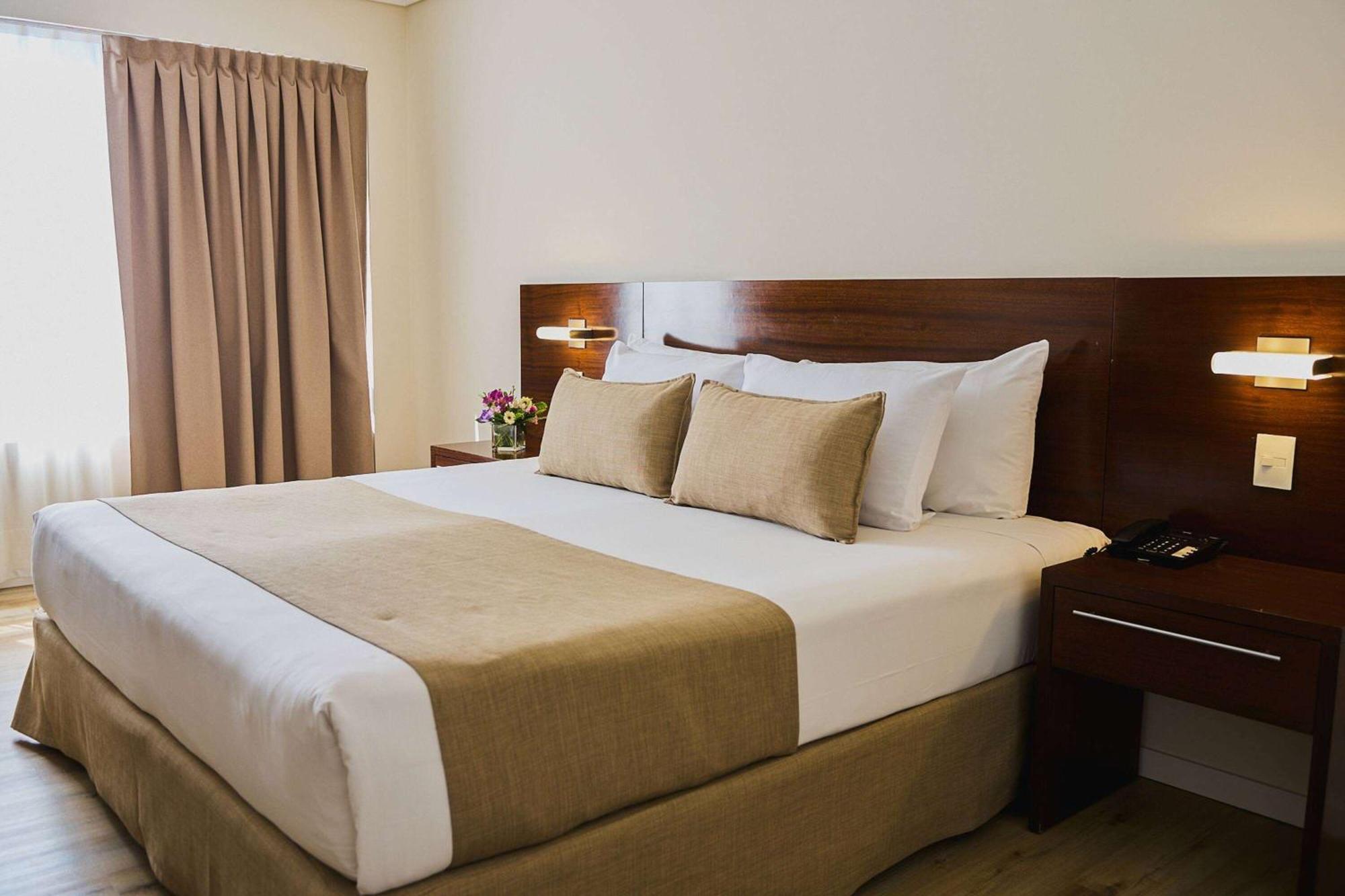 Hotel Dazzler By Wyndham San Martin