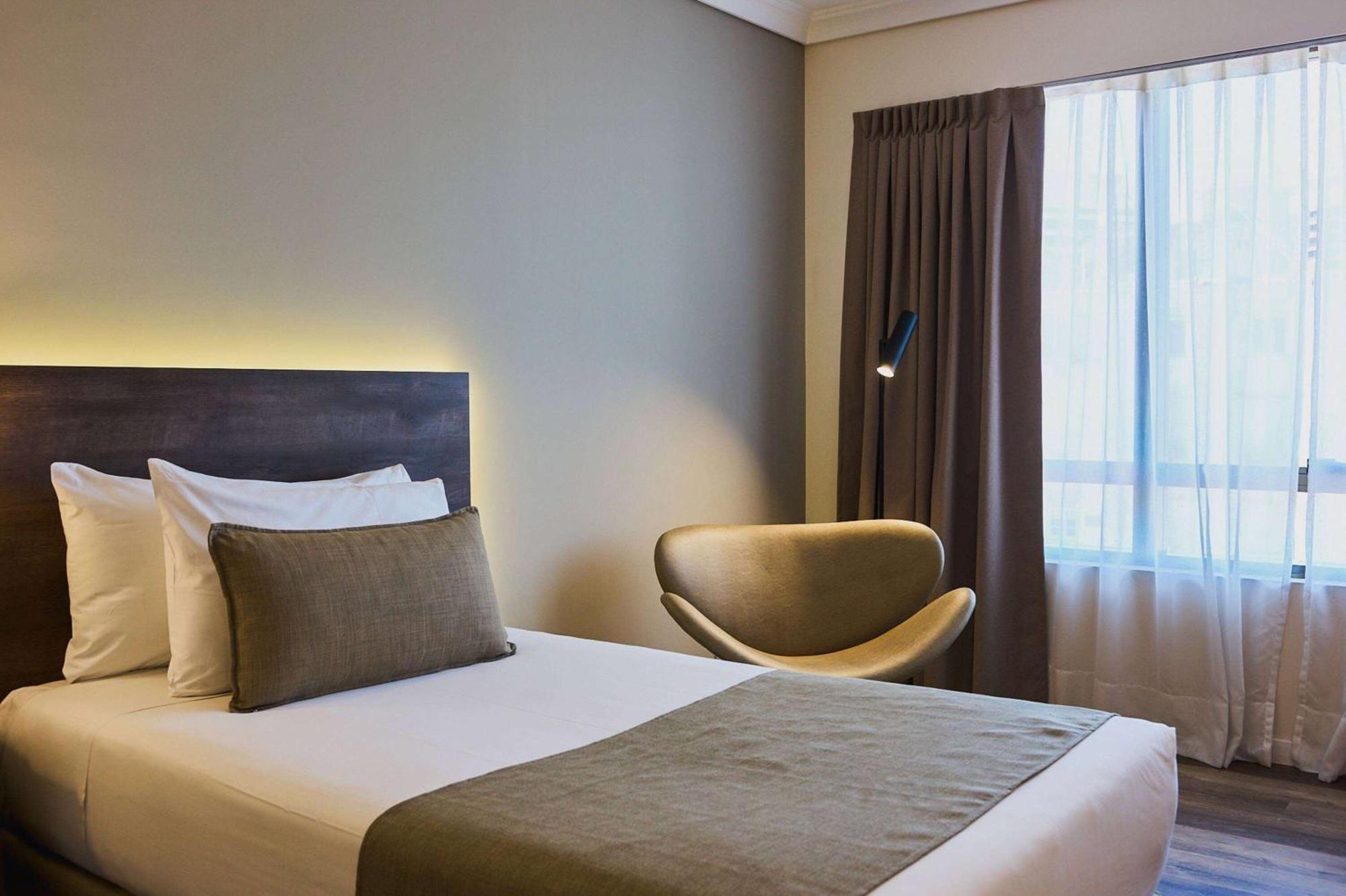 Dazzler By Wyndham San Martin Buenos Aires