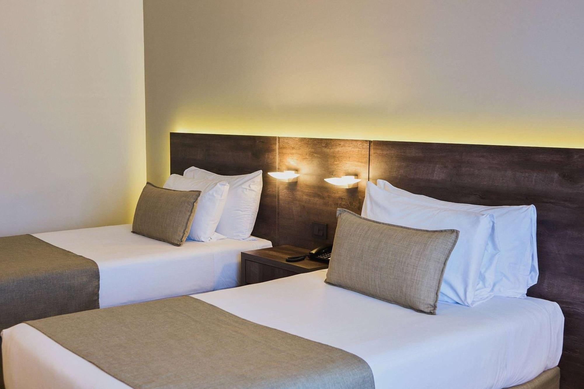 Hotel Dazzler By Wyndham San Martin