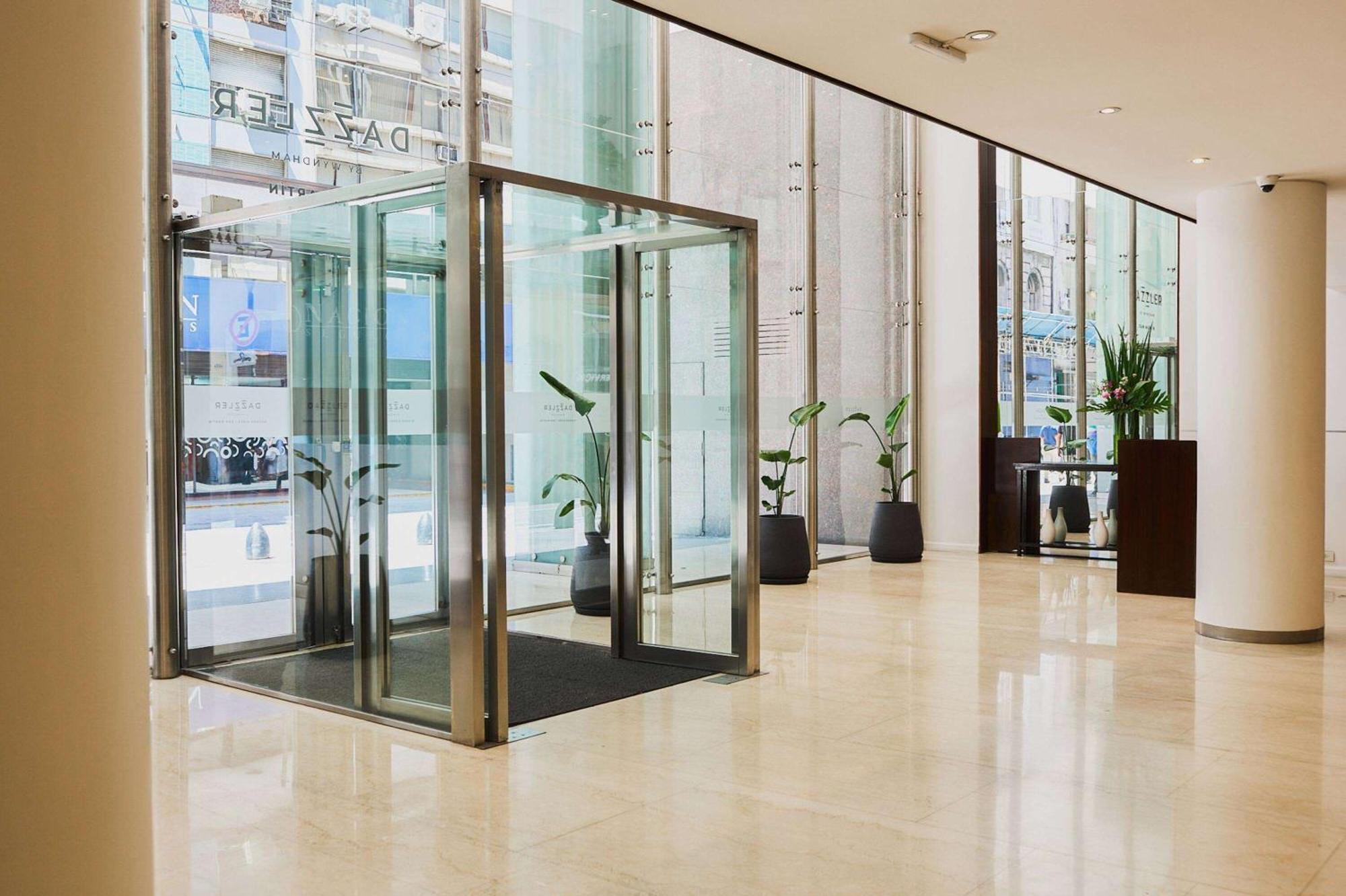 Hotel Dazzler By Wyndham San Martin
