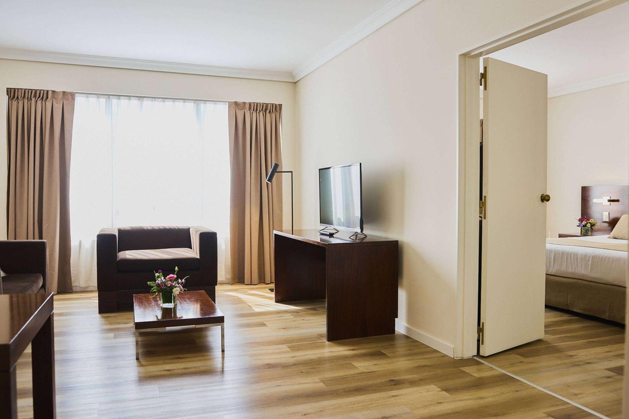 Hotel Dazzler By Wyndham San Martin