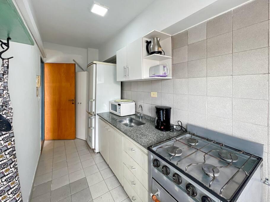 Encantador Estudio Comodidad Y Conveniencia- Av Belgrano * Ciudad Autónoma de Buenos Aires
