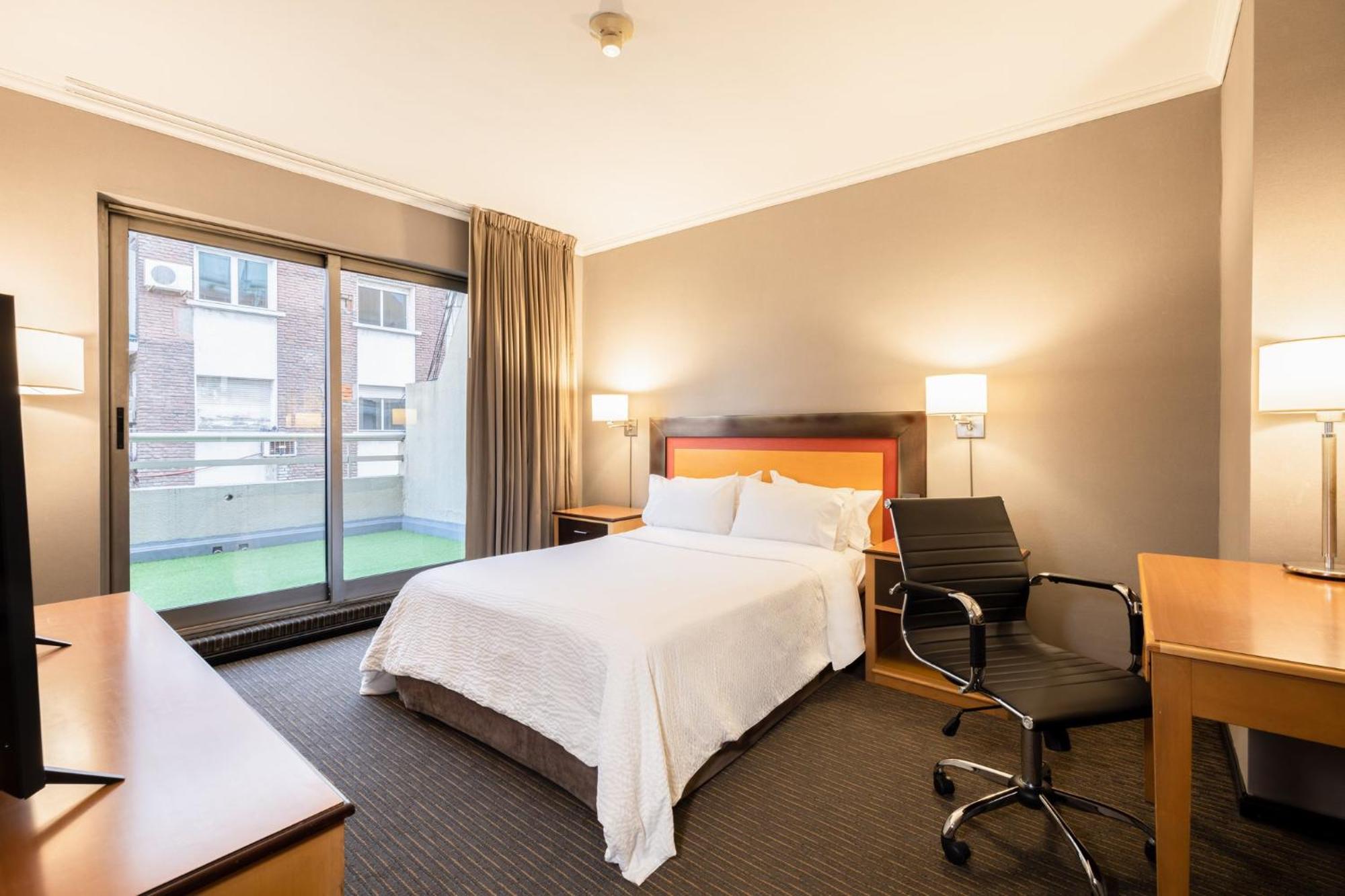 Hotel Express Puerto Madero By Ihg