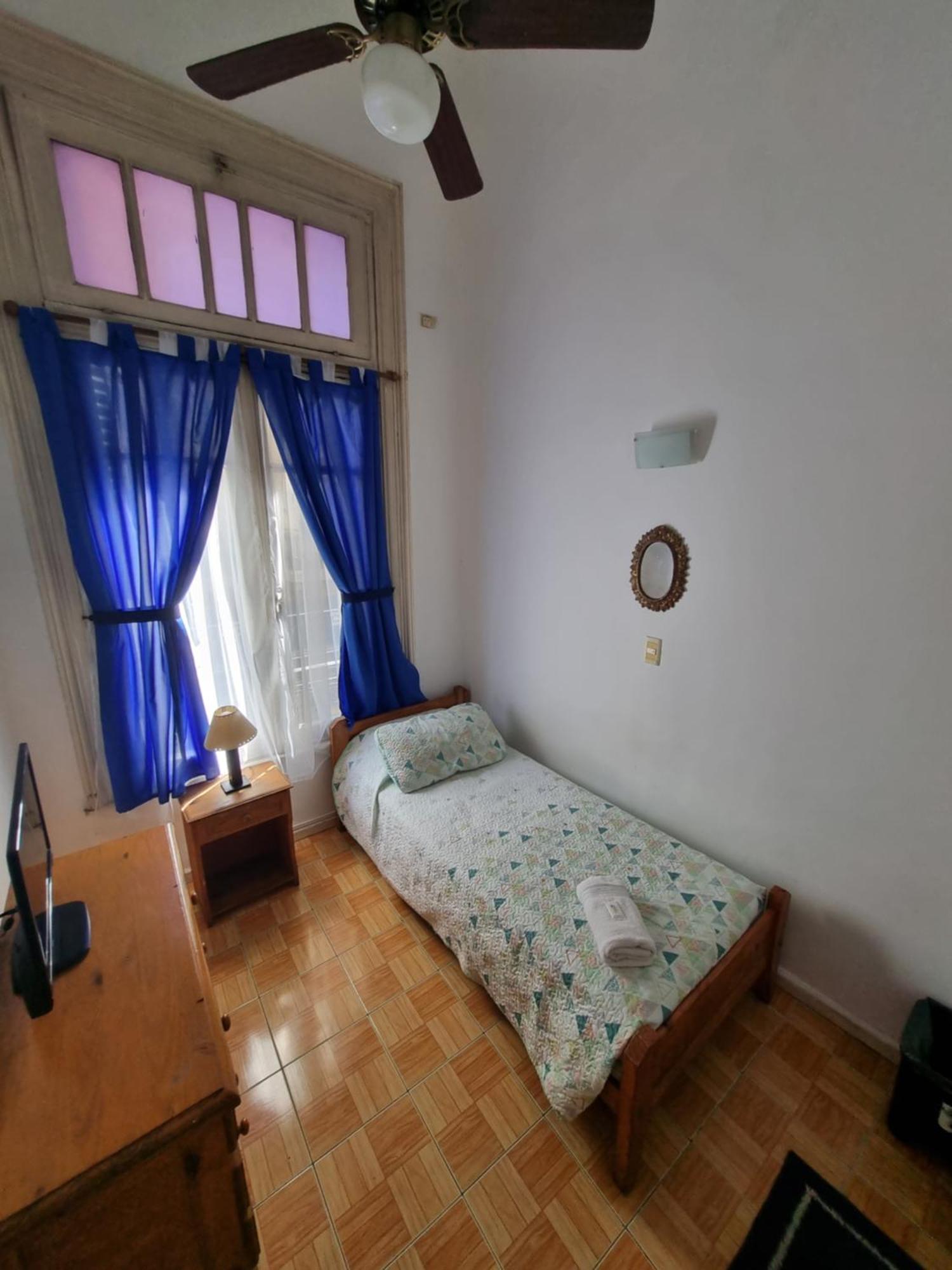 Estoril Hostel *
