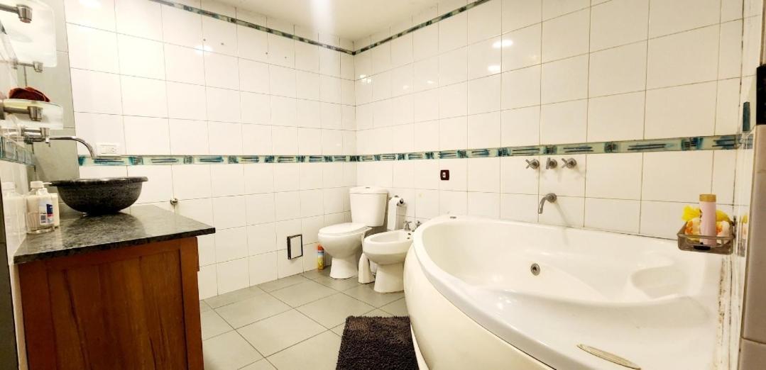 Сasa de vacaciones Santelmo Casona Unica 4pisos Full Terraza Piscina Quincho Parrilla Ascensor 2jacuzzis Sauna 7dorm 6banos *