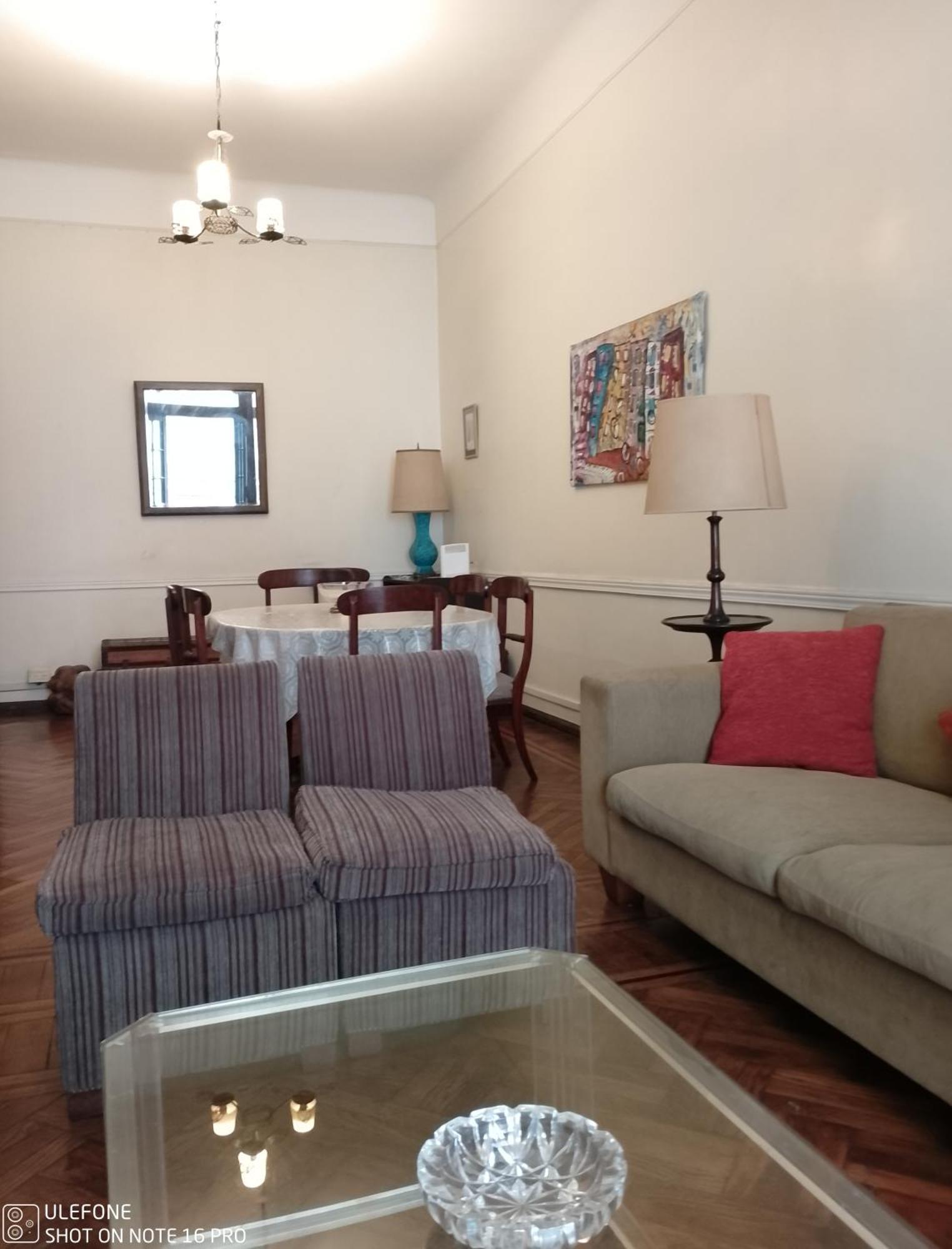 Apartamento Comodo Centro: Convenient Near Gastronomy Hubs *