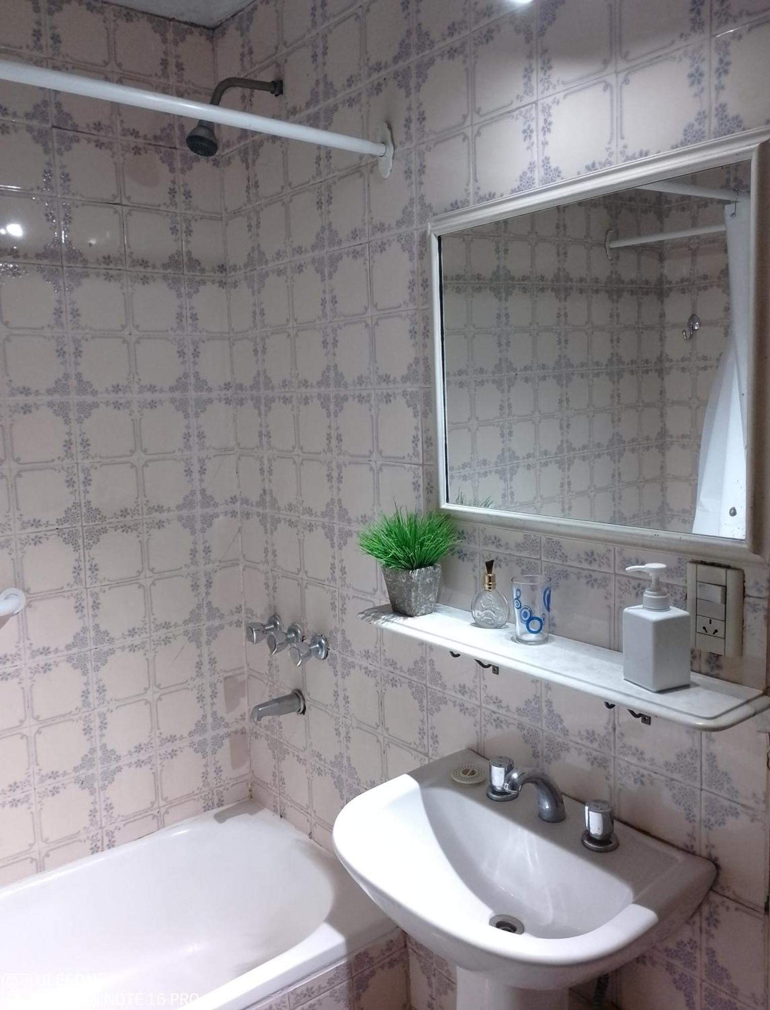 Comodo Centro: Convenient Near Gastronomy Hubs Apartamento *