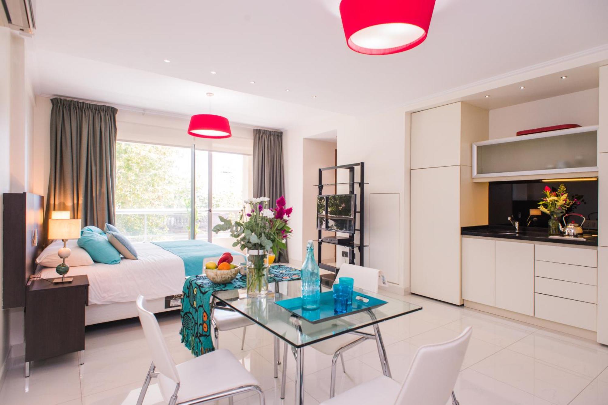 Soho Luxury Apartment *