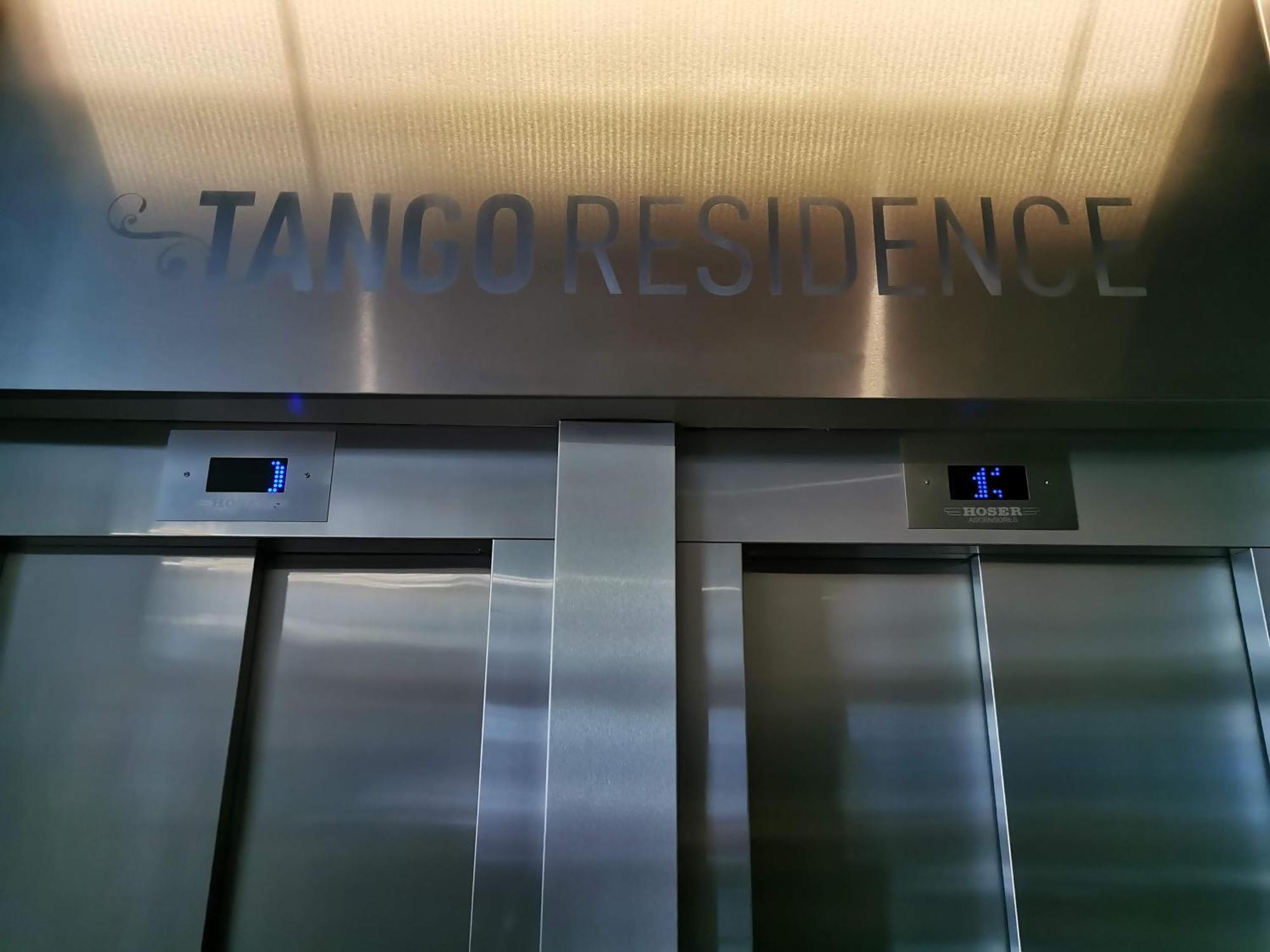 Apartment Tango *