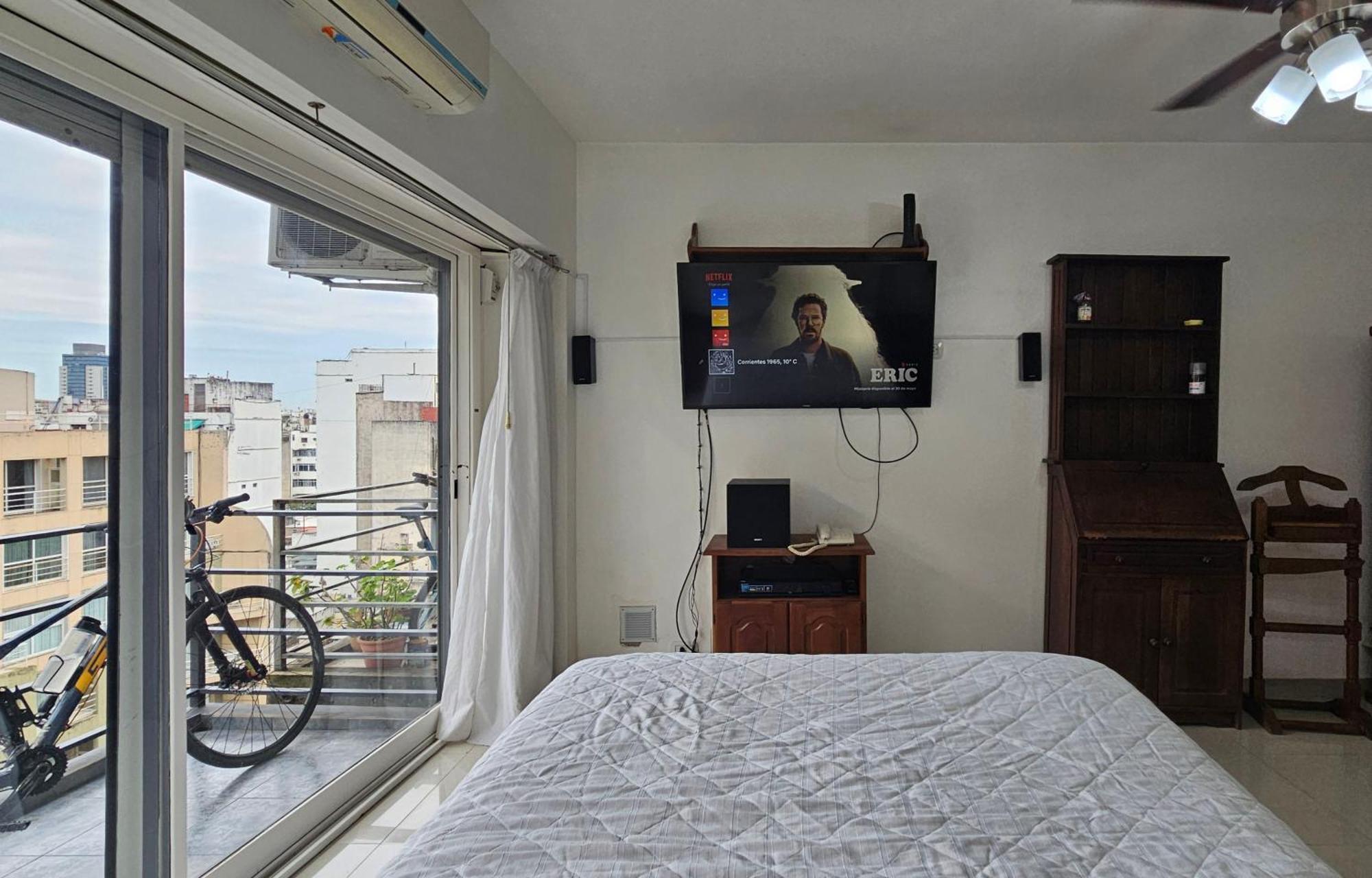 Monoambiente Con Balcon Y Cochera Privada - Tv 50