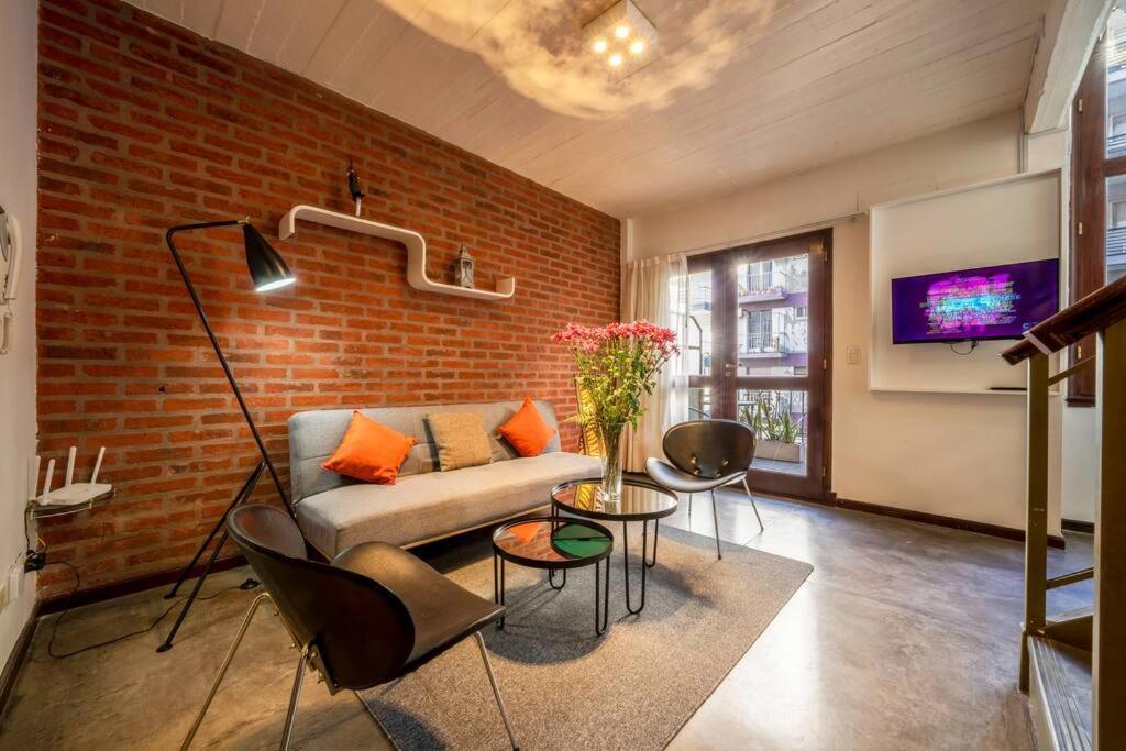 Inspiring Loft To Create Super Spacious With Service *