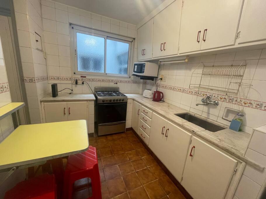 Hermoso Departamento En Recoleta Para 5-z Facultad- Riobamba Apartment *