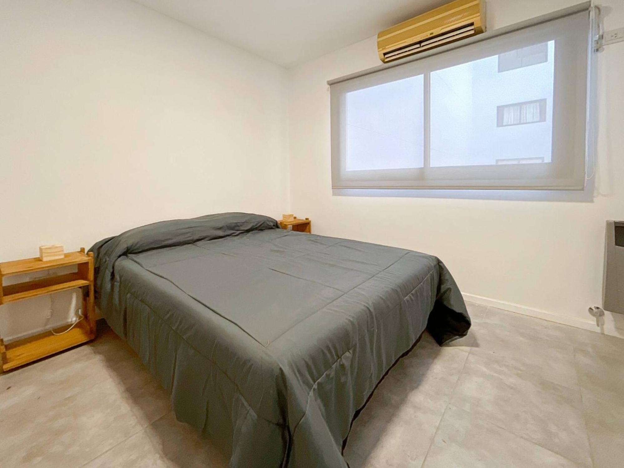 Modern Almagro For 4 Guests With Balcony And Full Amenities