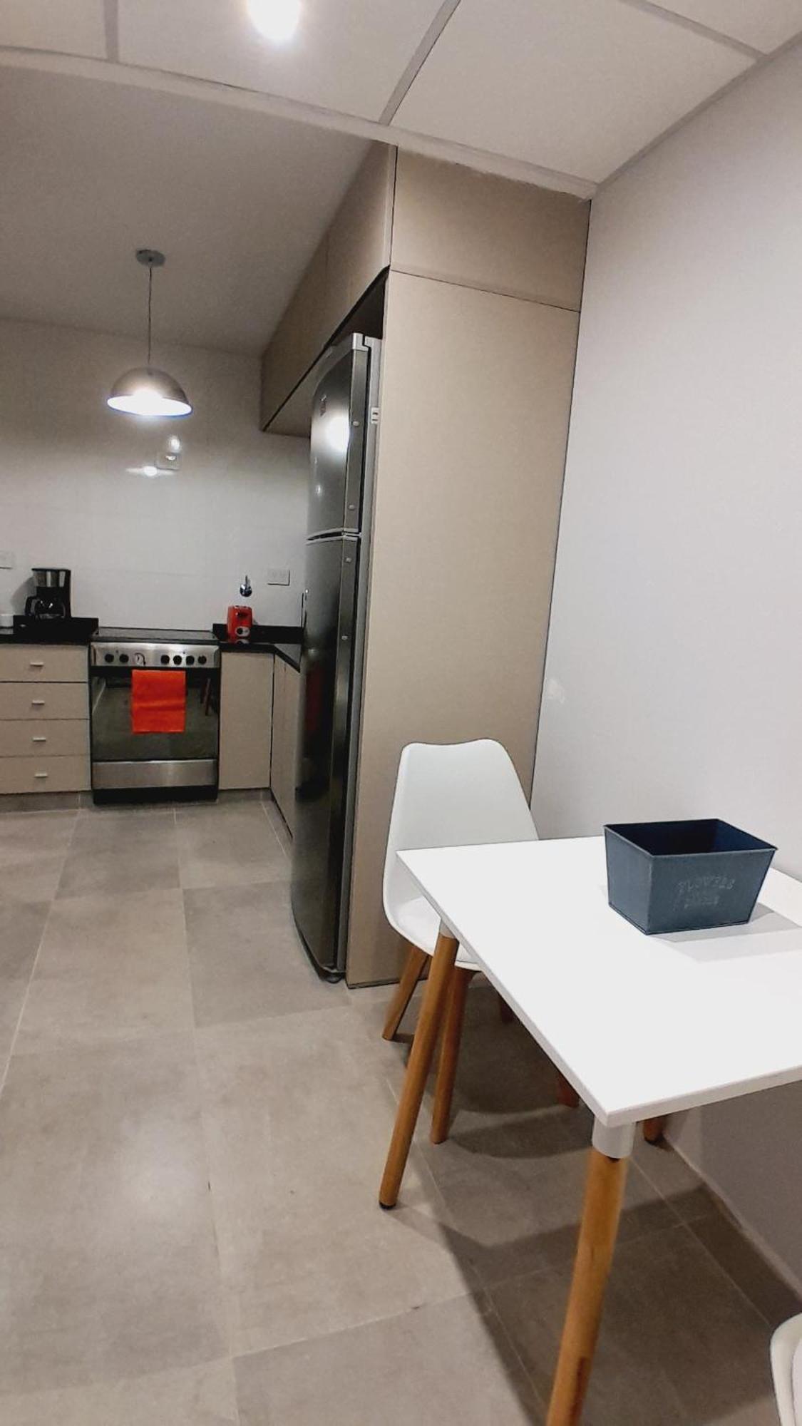 Apartment Valentine Palermo, Charming Two Bedroom Apartment, Near The Metro
