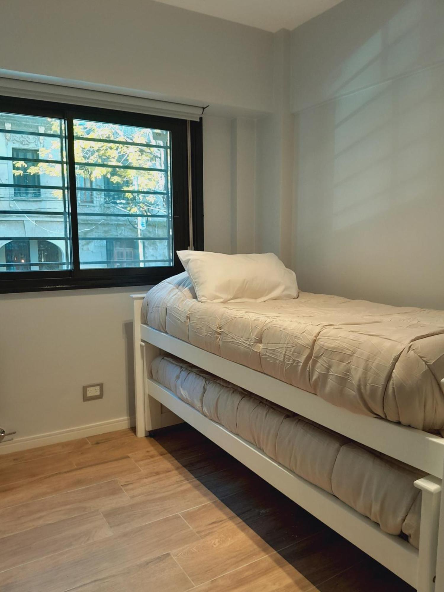 Valentine Palermo, Charming Two Bedroom Apartment, Near The Metro * Buenos Aires