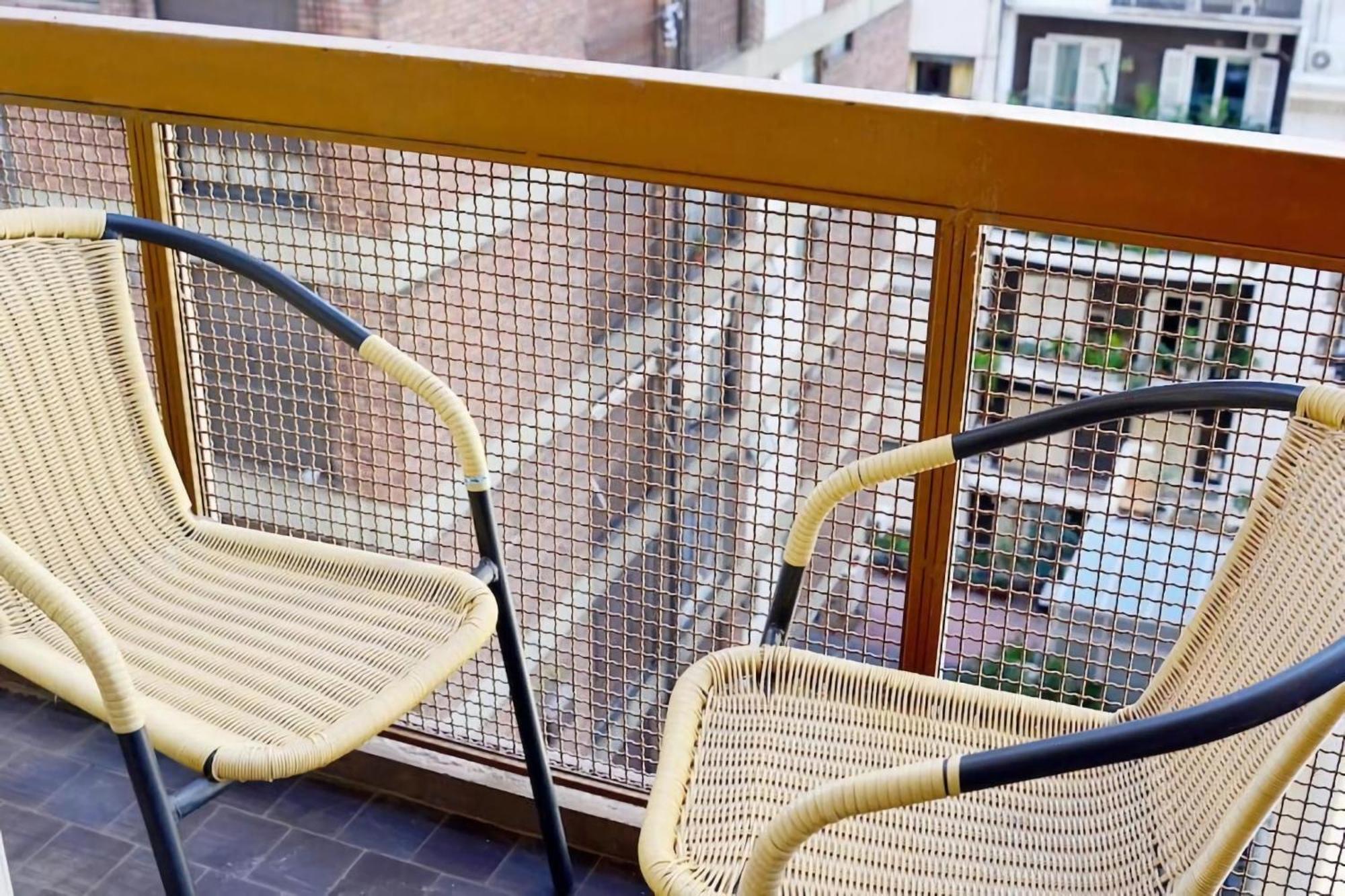 Apartment Downtown, Holiday And Shopping! Just A Few Meters From Florida Street, Buenos Aires