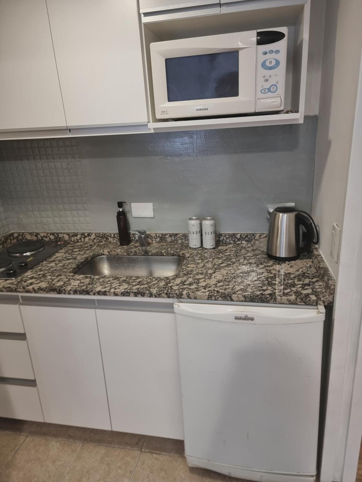 Apartment Fashion And Travel Plaza
