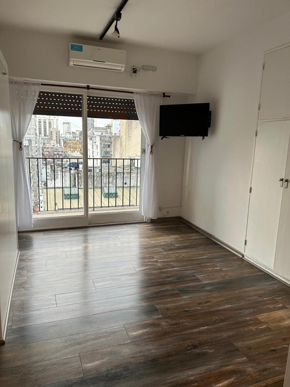 Departamento Corrientes Y Florida Apartment Buenos Aires
