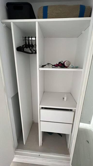Black & White - Cerca Del Obelisco Apartment *