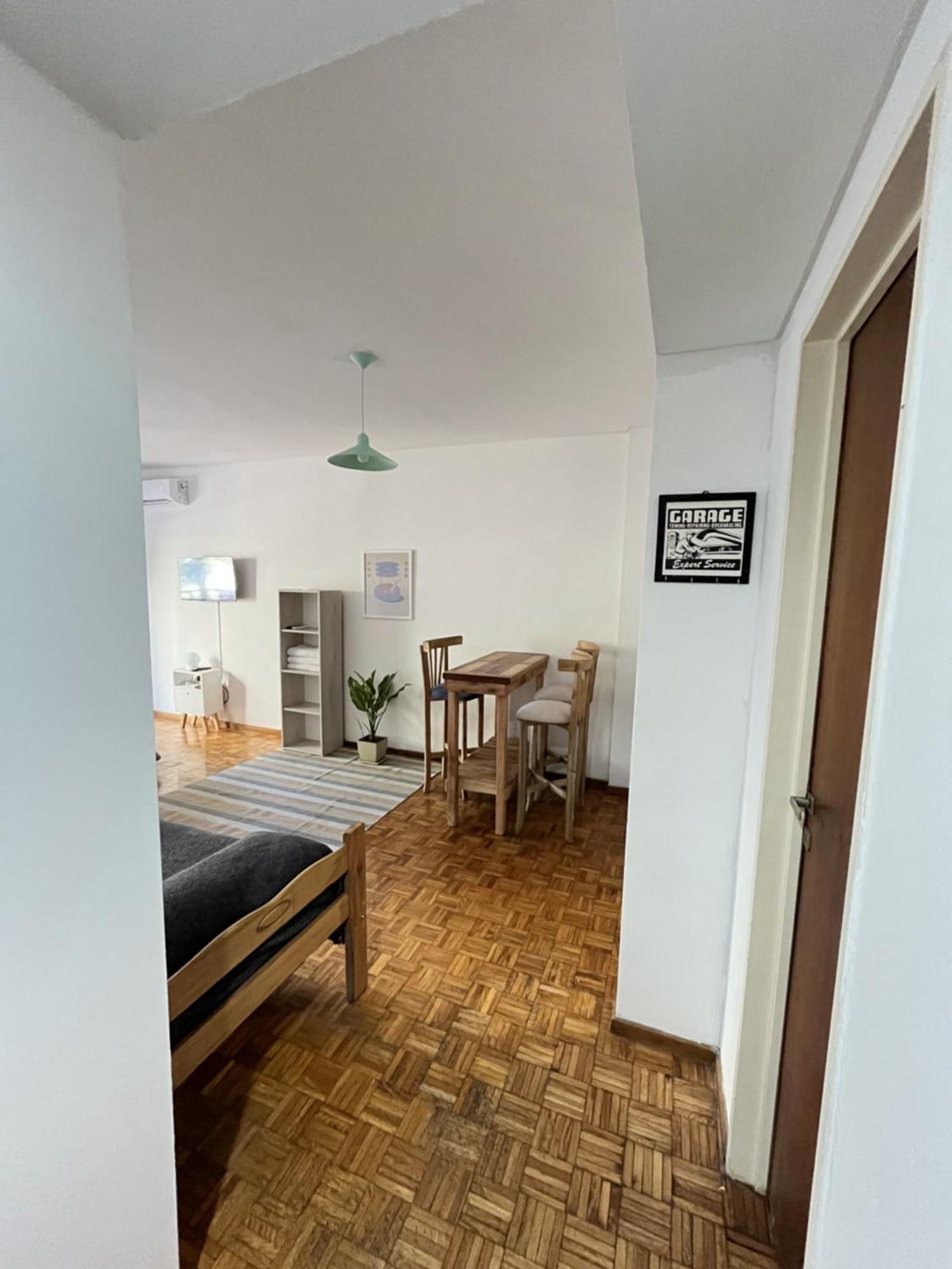 Lacroze Ba Apartment *