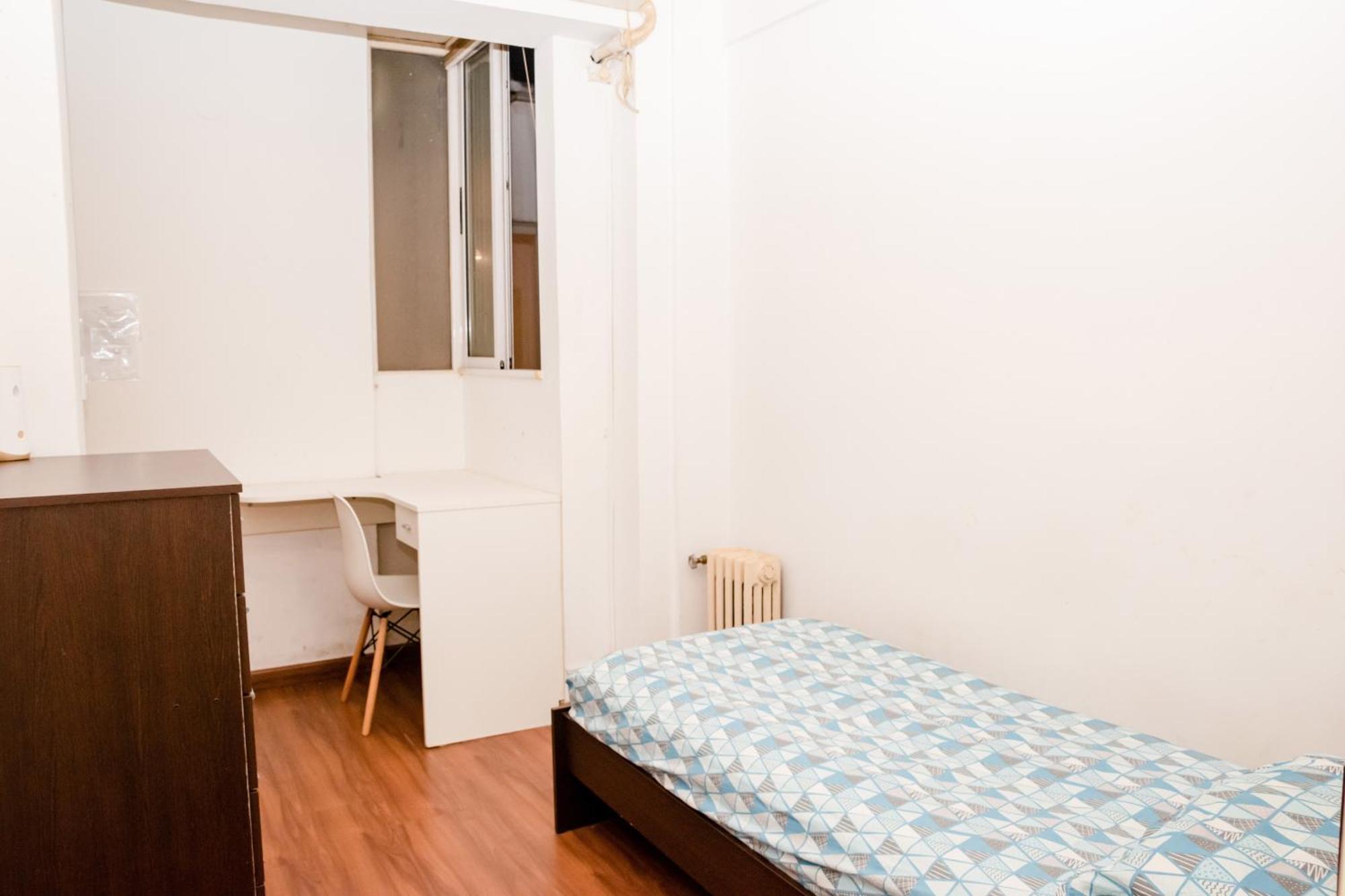 Homestay Private In A Huge Multicultural *