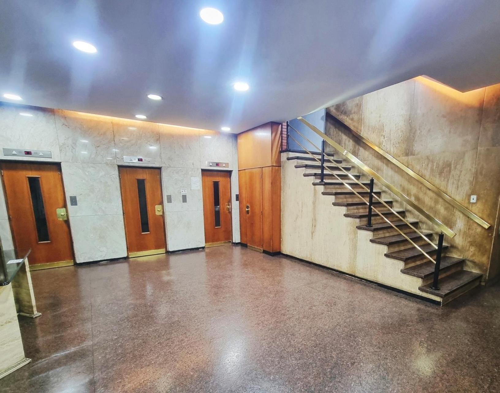 Fashion And Travel Plaza Apartment *