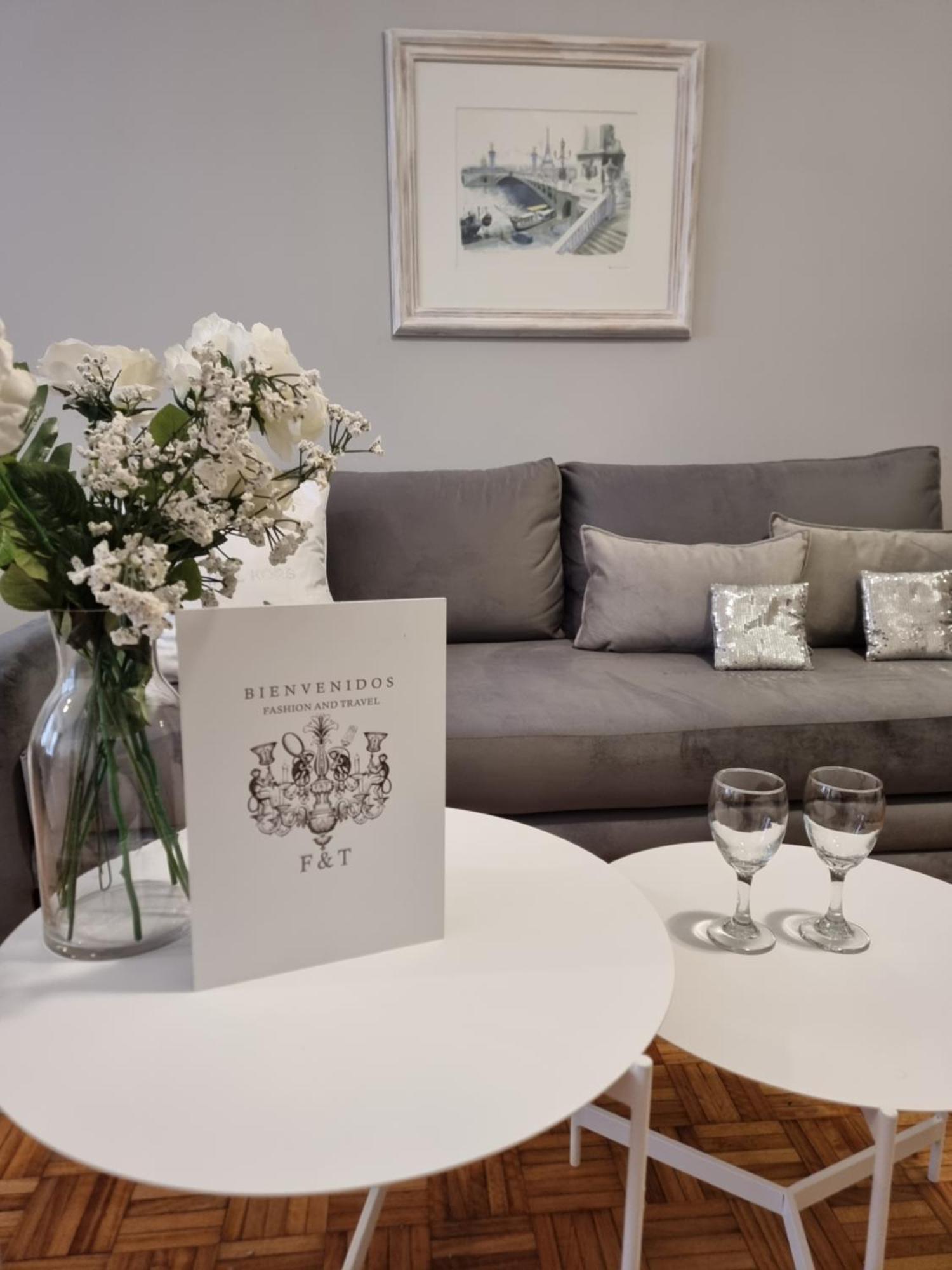 Fashion And Travel Plaza Apartment Buenos Aires