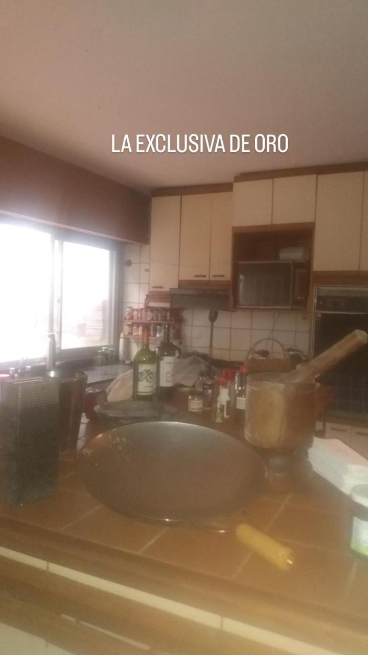 La Exclusiva De Oro Homestay *