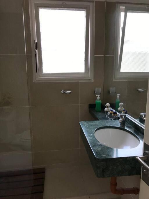 Apartment Inmejorable Ubicacion!!!, Peatonal Florida Frente A Galerias Pacifico Y Pza San Martin Buenos Aires