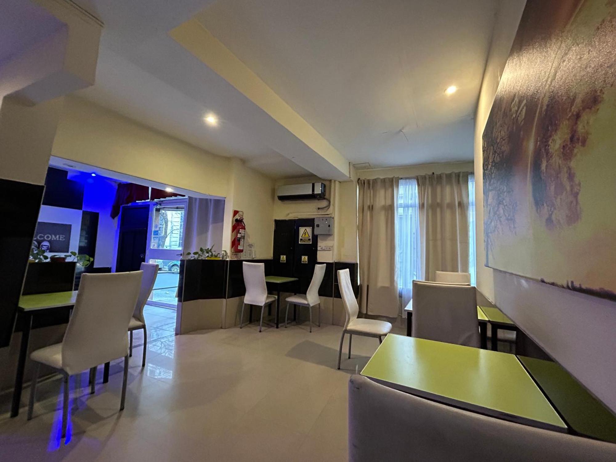 Lua Hotel 2*