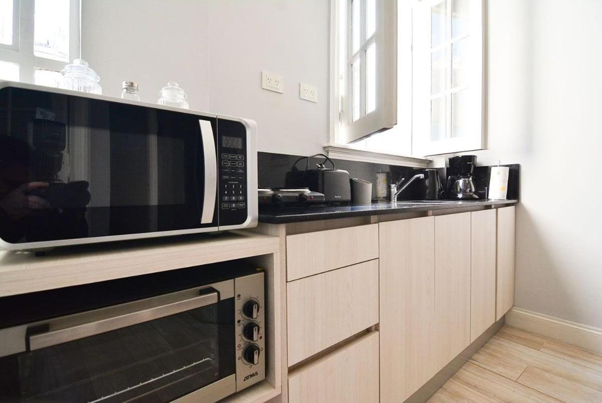 Enjoy Vallanhost @ Lavalle - 63 Buenos Aires