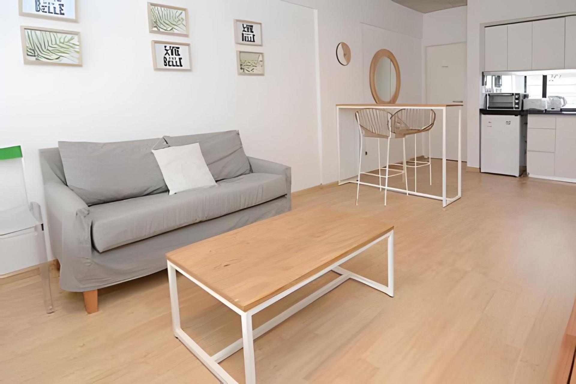 Enjoy Vallanhost @ Soler Art - 21 Buenos Aires