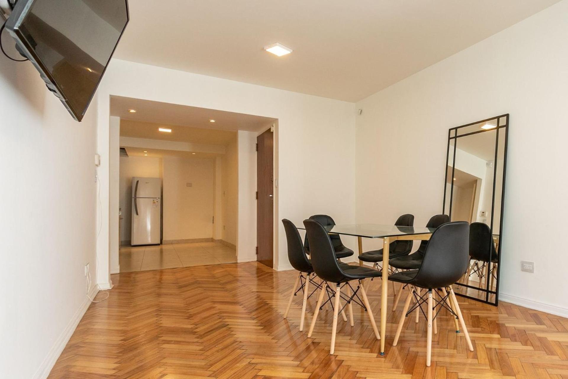 Apartamento Hermoso Depto Para 4 Personas En Almagro Con Patio Privado