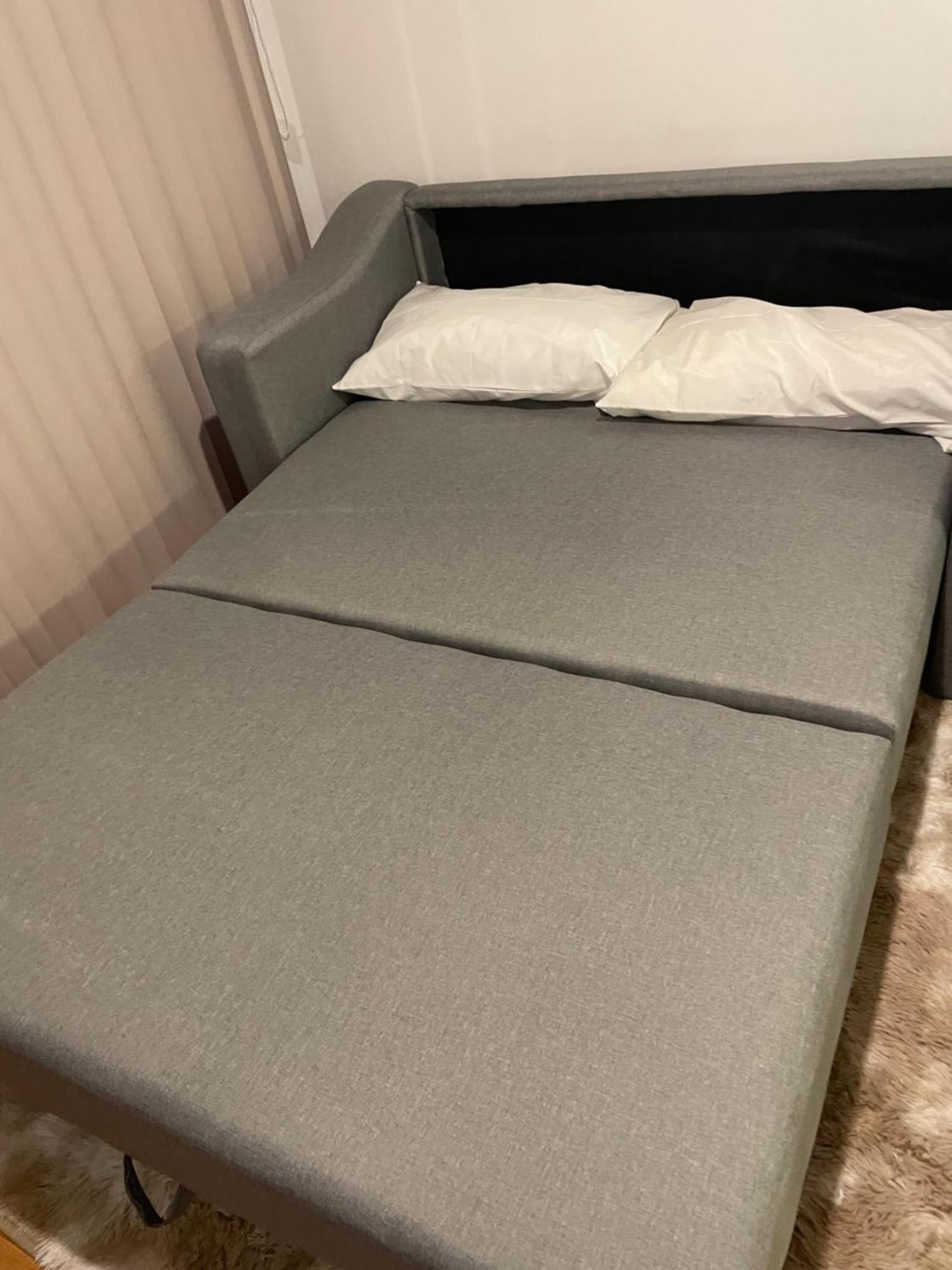 Apartment Manoloii