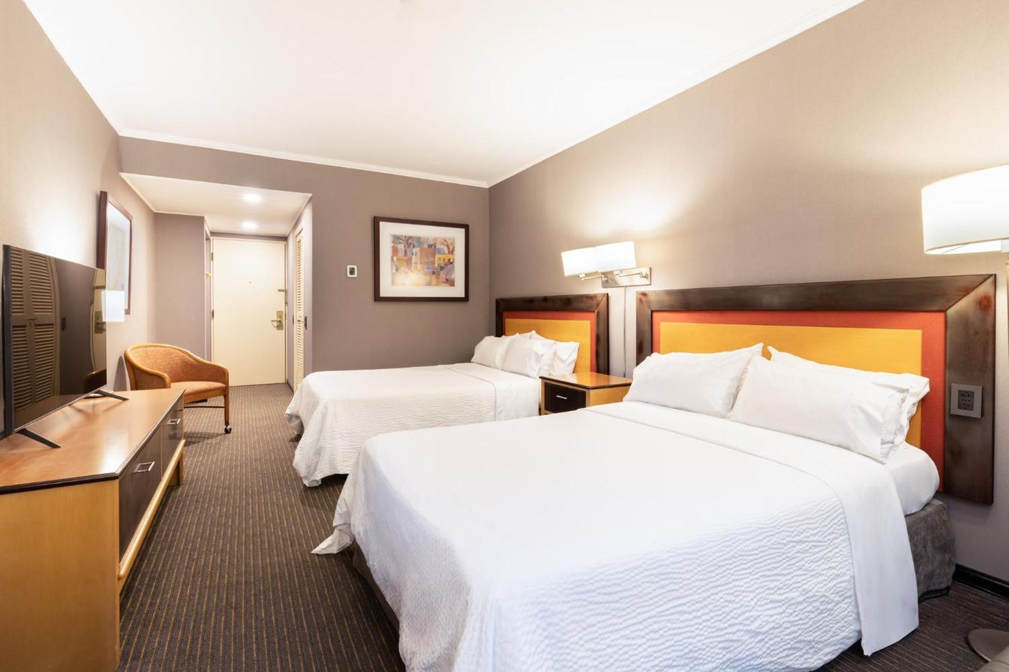 Hotel Express Puerto Madero By Ihg 4*